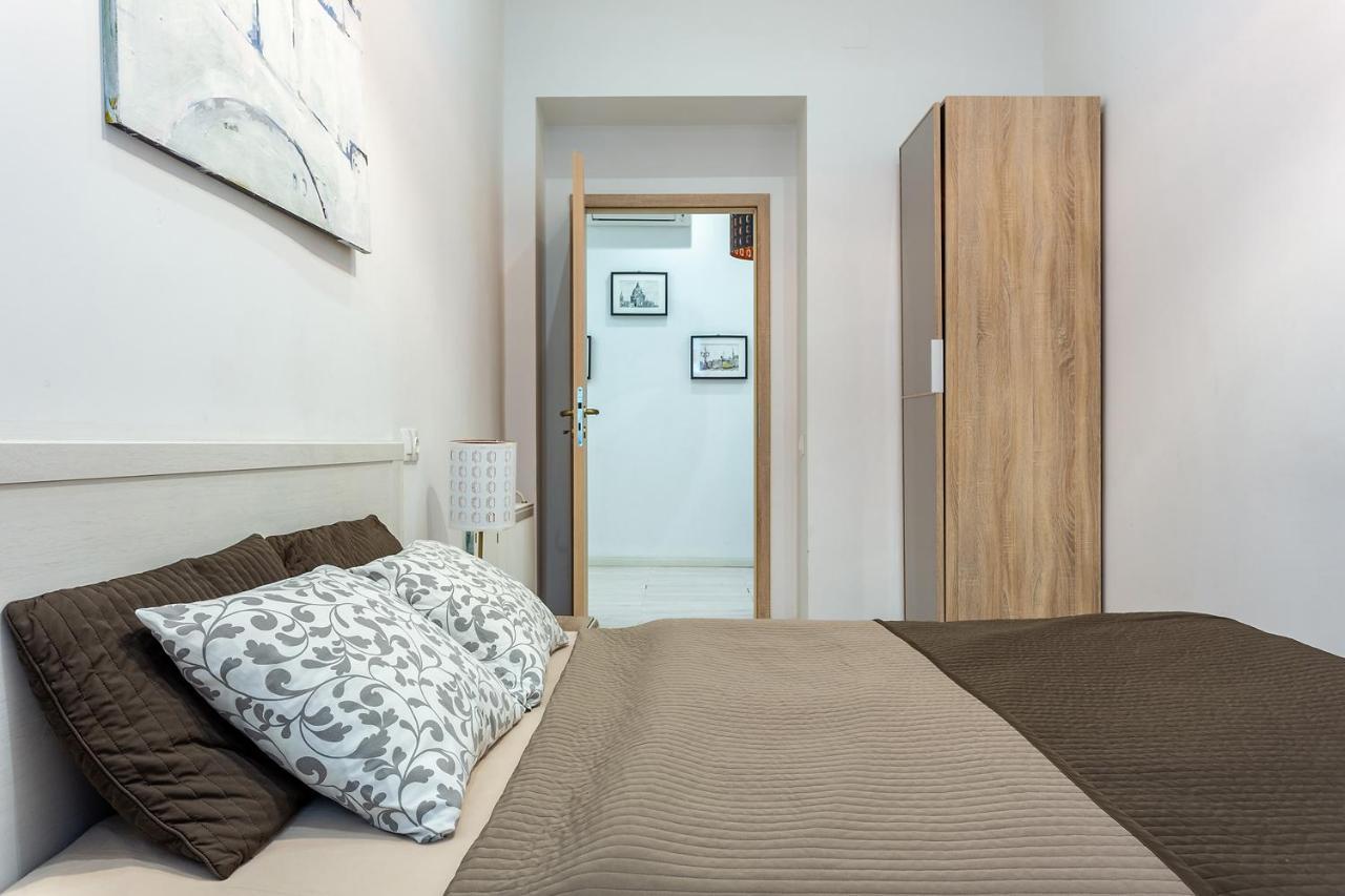 Goldcentral Apartment Dob Budapest Ngoại thất bức ảnh