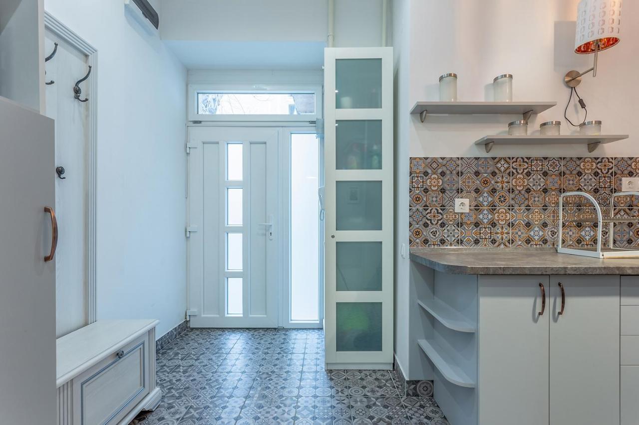 Goldcentral Apartment Dob Budapest Ngoại thất bức ảnh